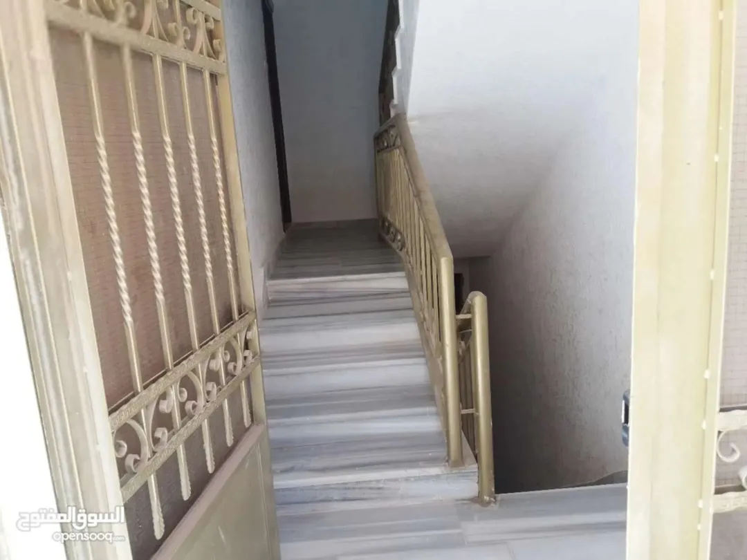 منزل مكون من طابقين مساحة الأرض 240 م2 كل طابق 120 متر2 تشطيب سوبر ديلوكس