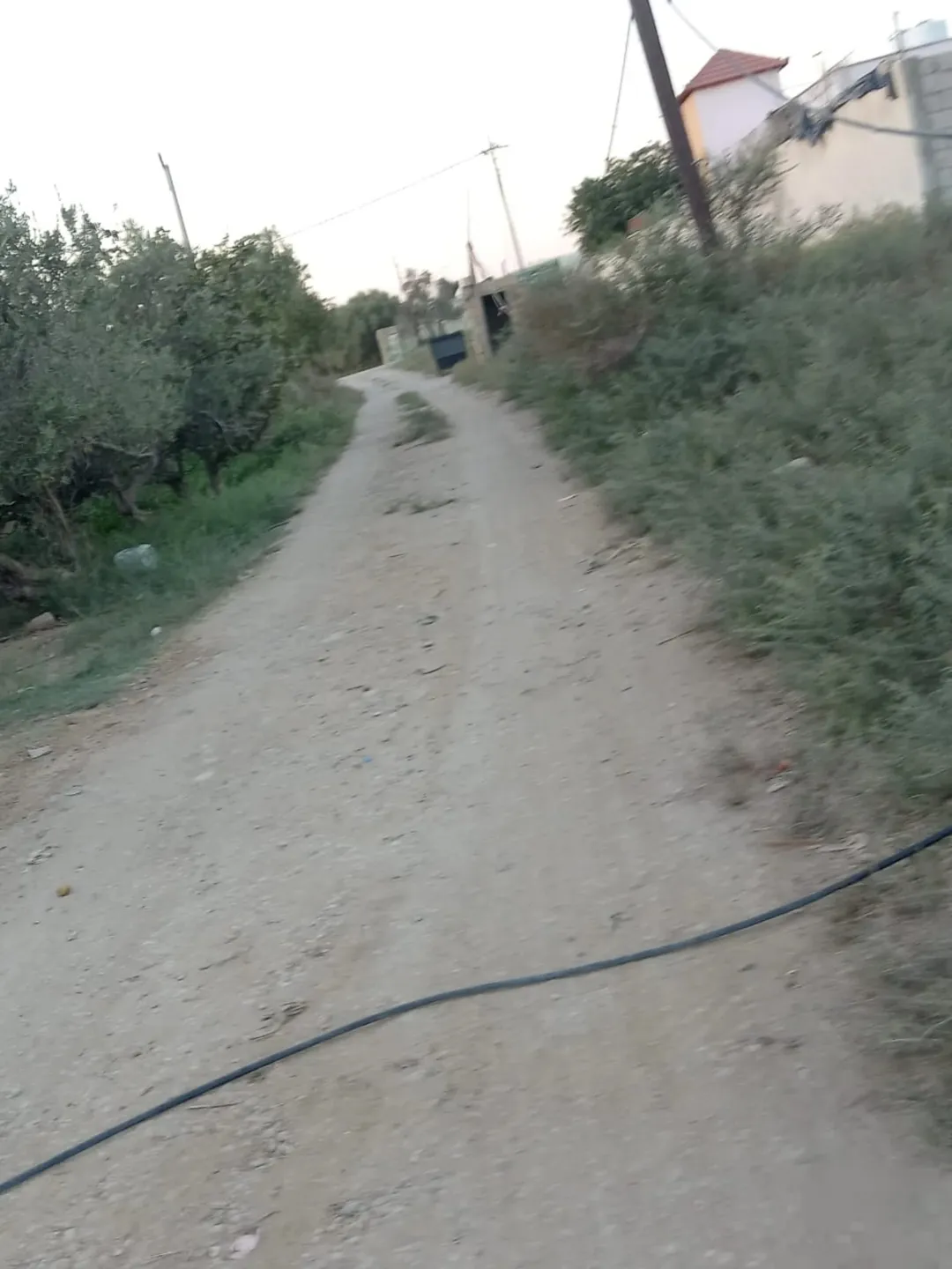 بيت ريفي واسع للبيع في وادي الأردن