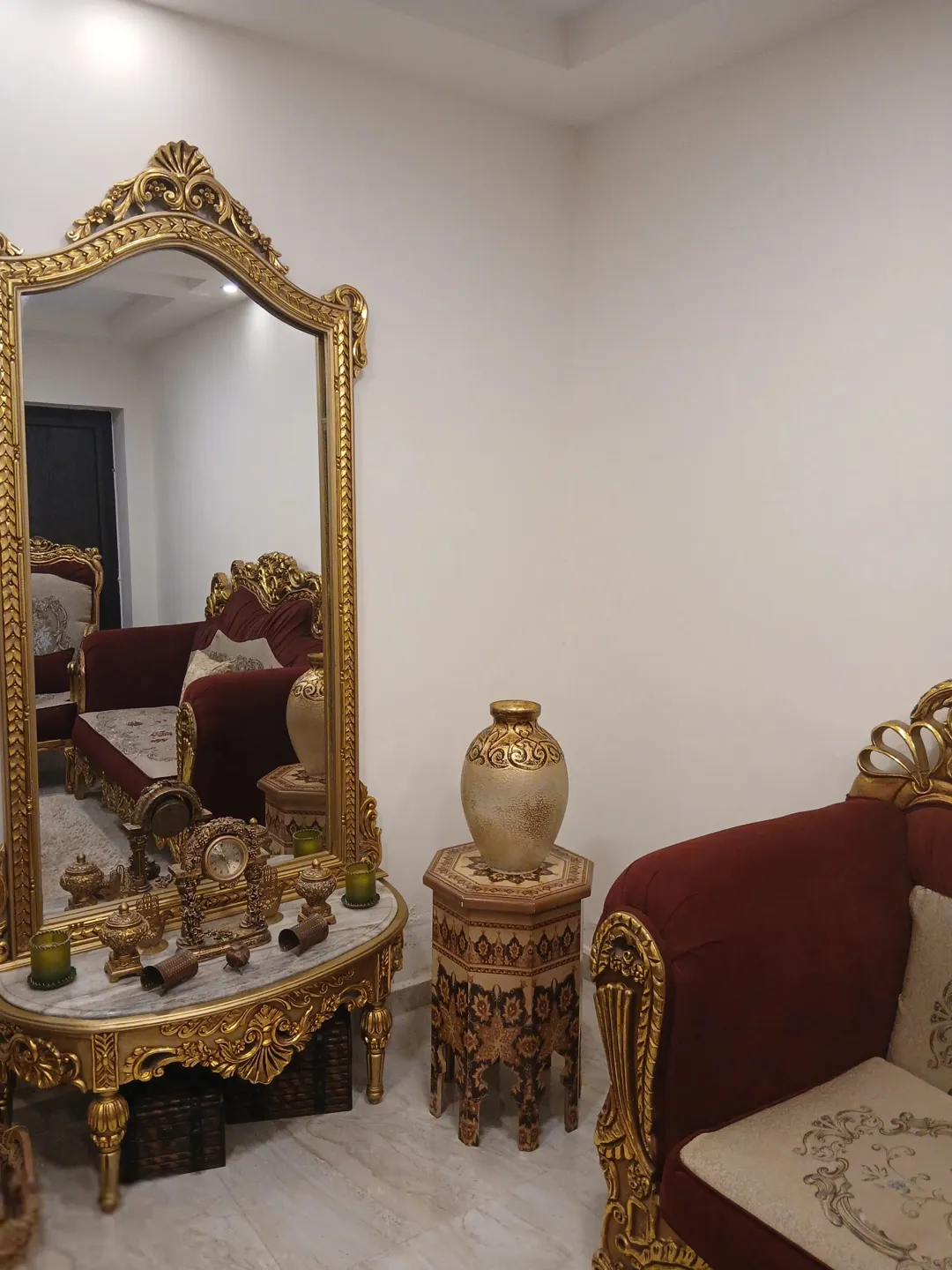 شقه للبيع شمال دوار الدره الحي الشرقي بسعر مناسب