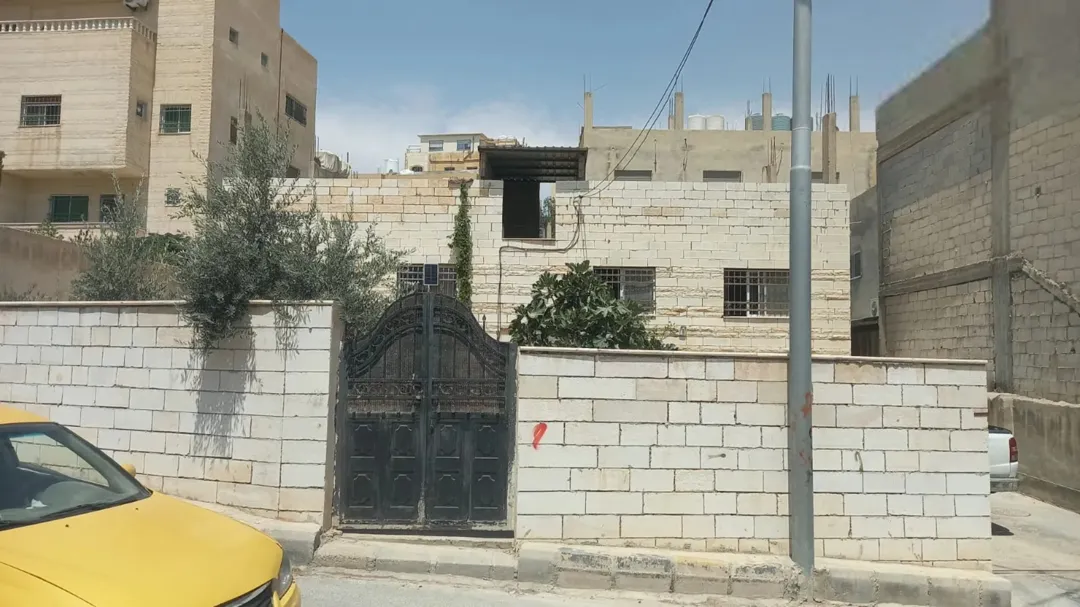 شقتين للبيع في الرصيفة – ضاحية القدس