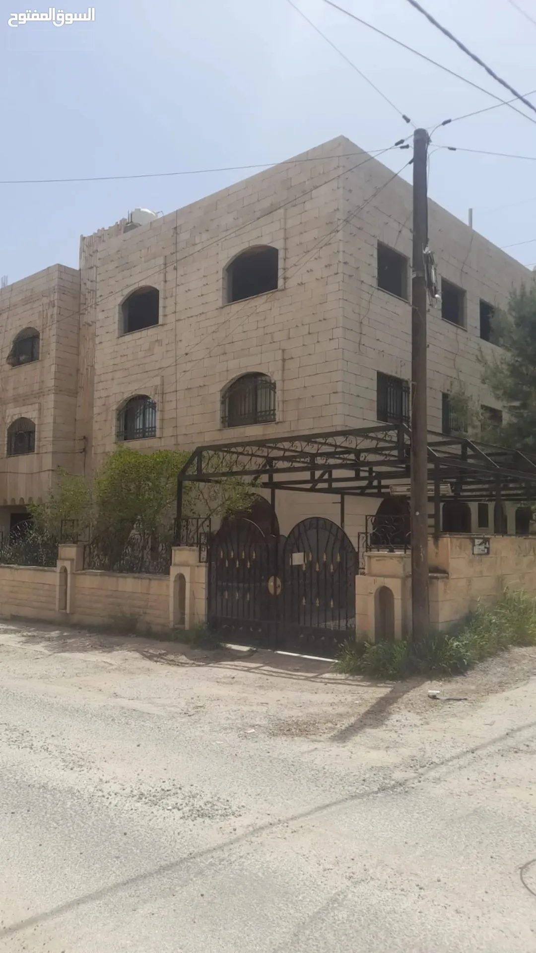 عمارة سكنية للبيع بمنطقة طبربور