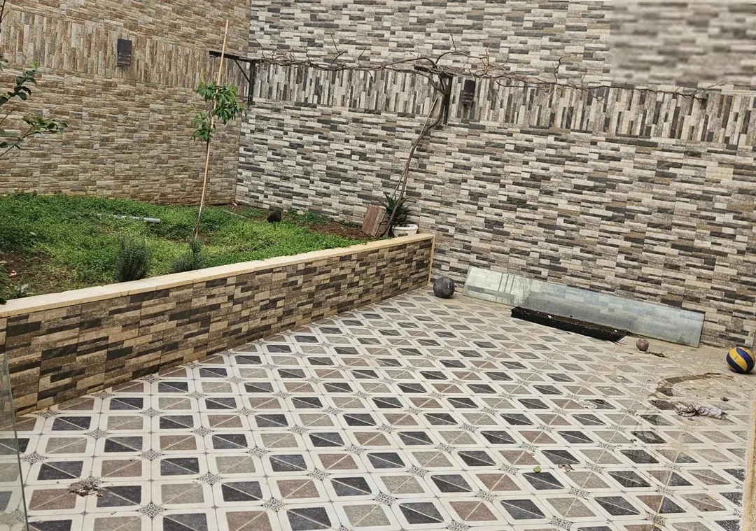 شقة أرضية فاخرة للبيع في الجبيهة – حي المنصور بنظام المنزل الذكي