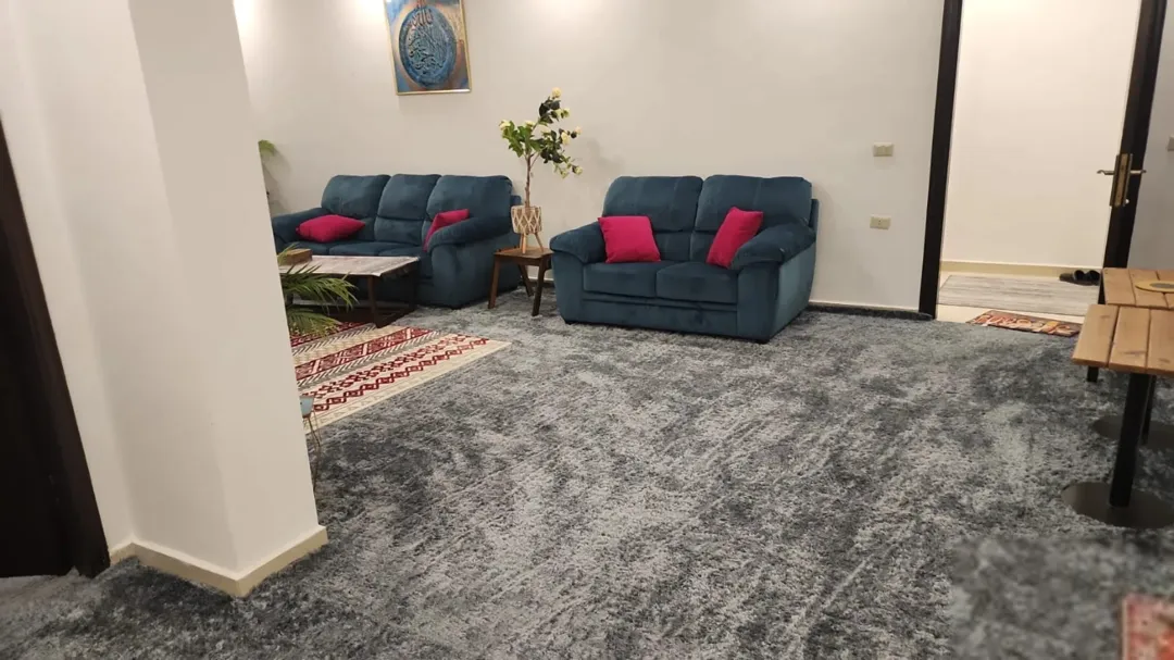 بيت الأحلام ممكن يكون هون شقة مريحة بتفاصيل بتخليك تحس بالراحة من أول نظرة