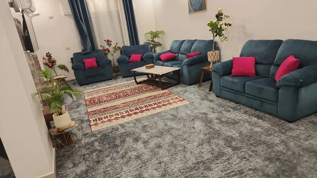 بيت الأحلام ممكن يكون هون شقة مريحة بتفاصيل بتخليك تحس بالراحة من أول نظرة