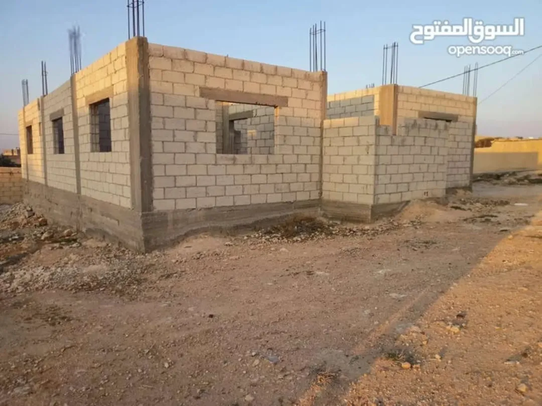 فرصة استثمارية أرض للبيع في موقع متميز