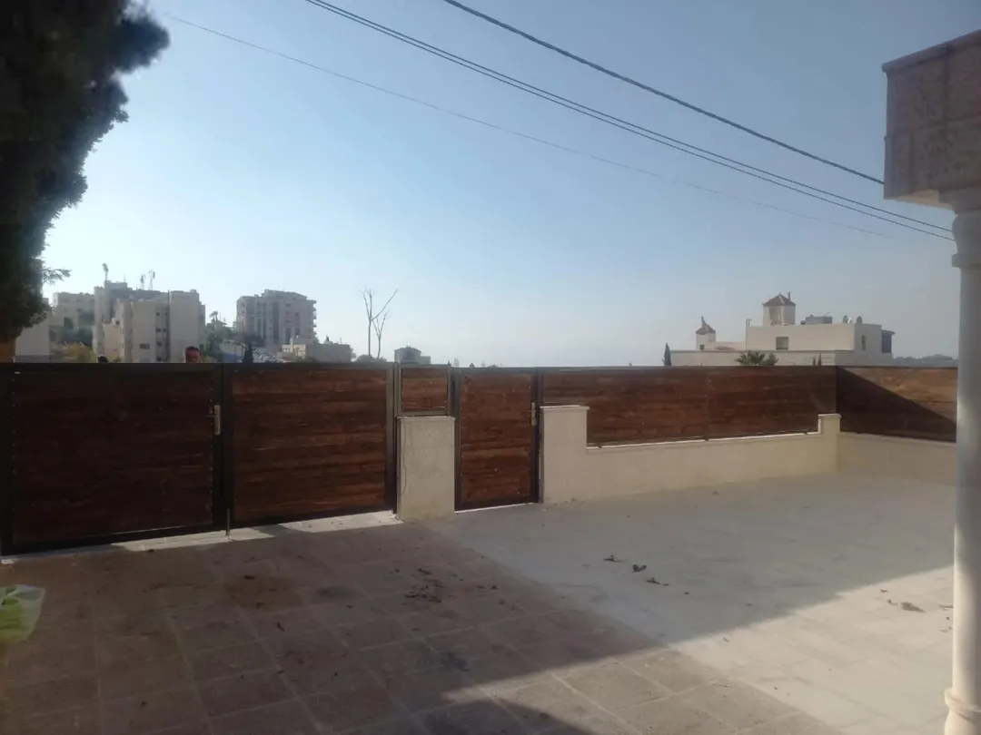شقة ارضية جديدة للبيع