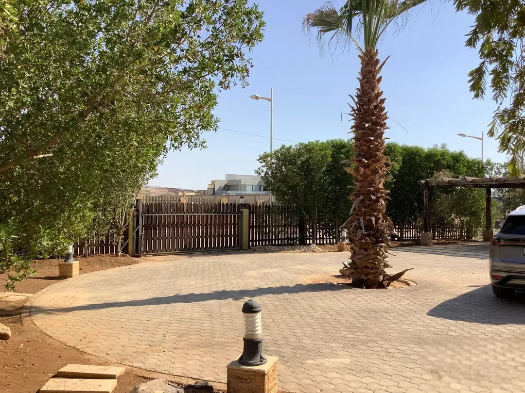 مزرعة في البحر الميت/ الشونه الجنوبية / السويمه / حوض جلد مميزة للبيع للجادين فقط — صورة 2
