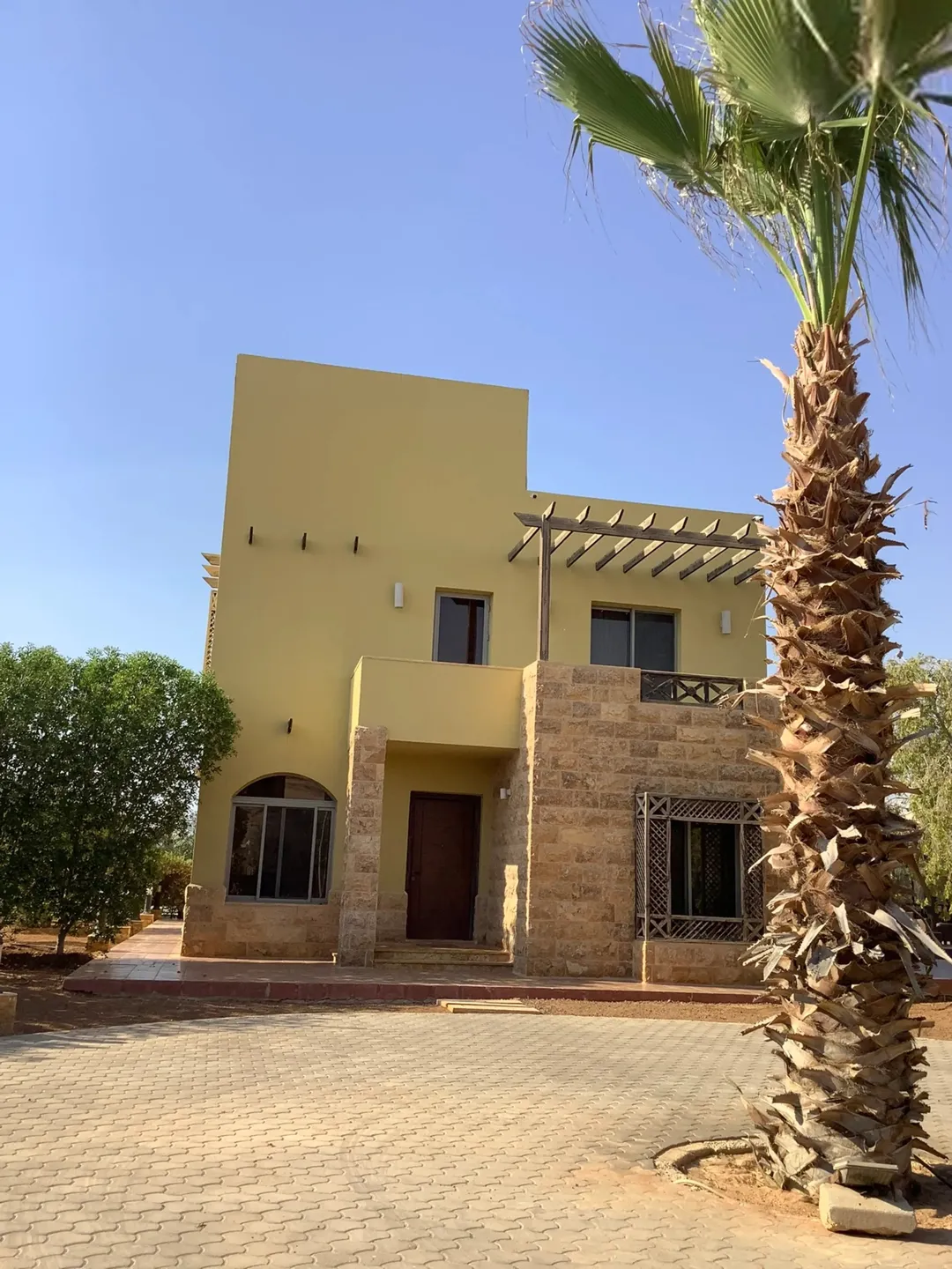 مزرعة في البحر الميت/ الشونه الجنوبية / السويمه / حوض جلد مميزة للبيع للجادين فقط