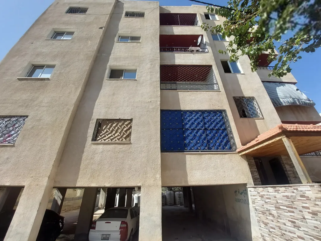 شقة سكنية للبيع بسعر مغري