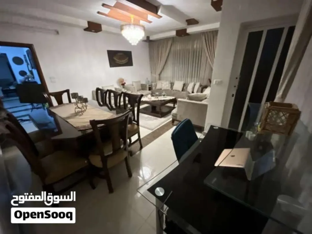 شقة سوبر ديلوكس للبيع في إربد – الحي الشرقي