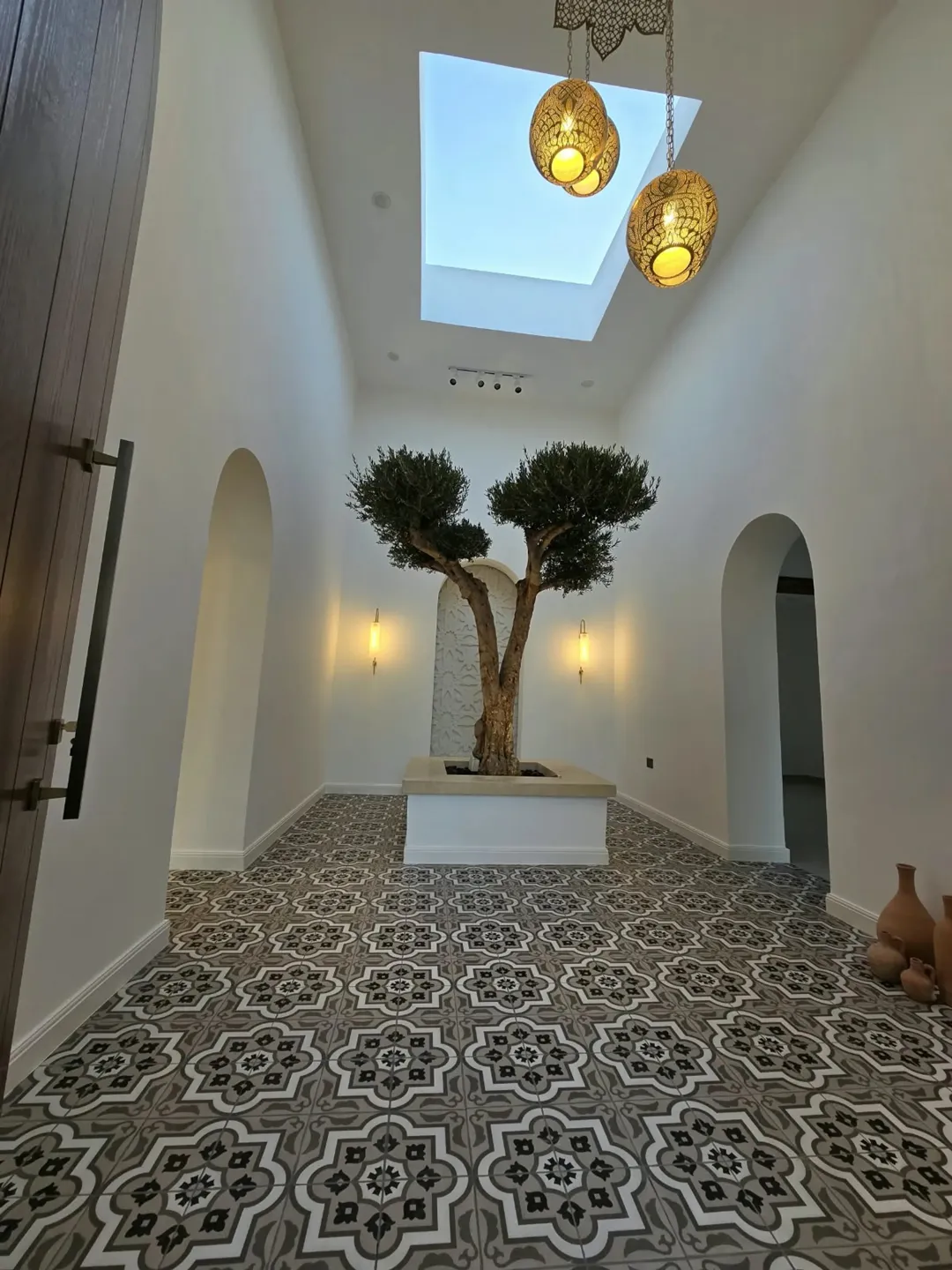 مزرعة /شاليه ذو تصميم عصري حديث