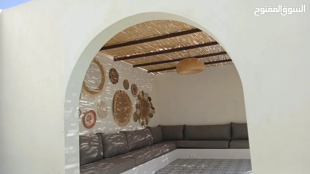 مزرعة /شاليه ذو تصميم عصري حديث