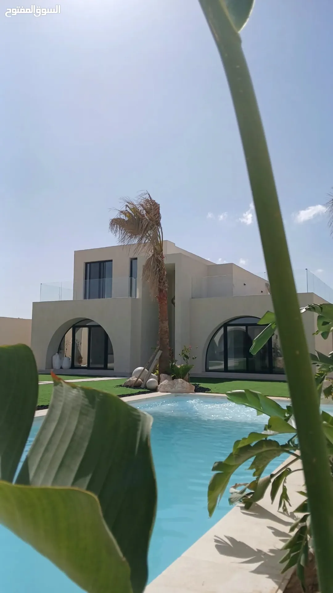 مزرعة /شاليه ذو تصميم عصري حديث