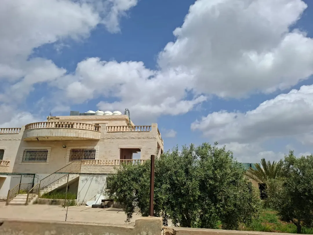 مزرعة ساحرة مع بيت مستقل