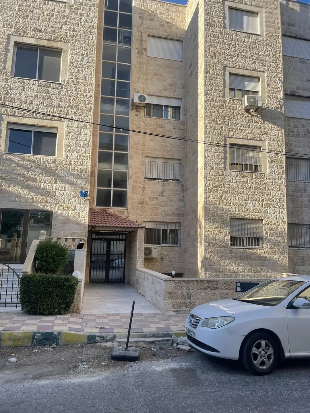شقة مفروشة للبيع بالجاردنز