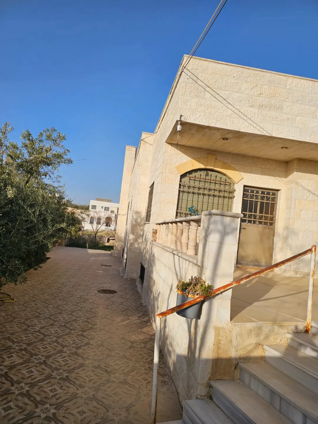 بيع منزل مستقل على قطعه ارض