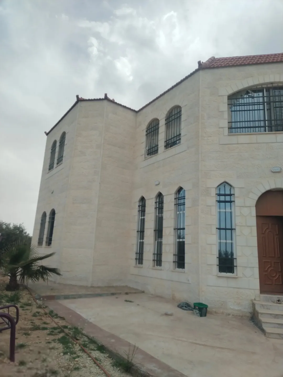 مزرعة زراعية مميزة للإطلالة في ذيبان – مادبا