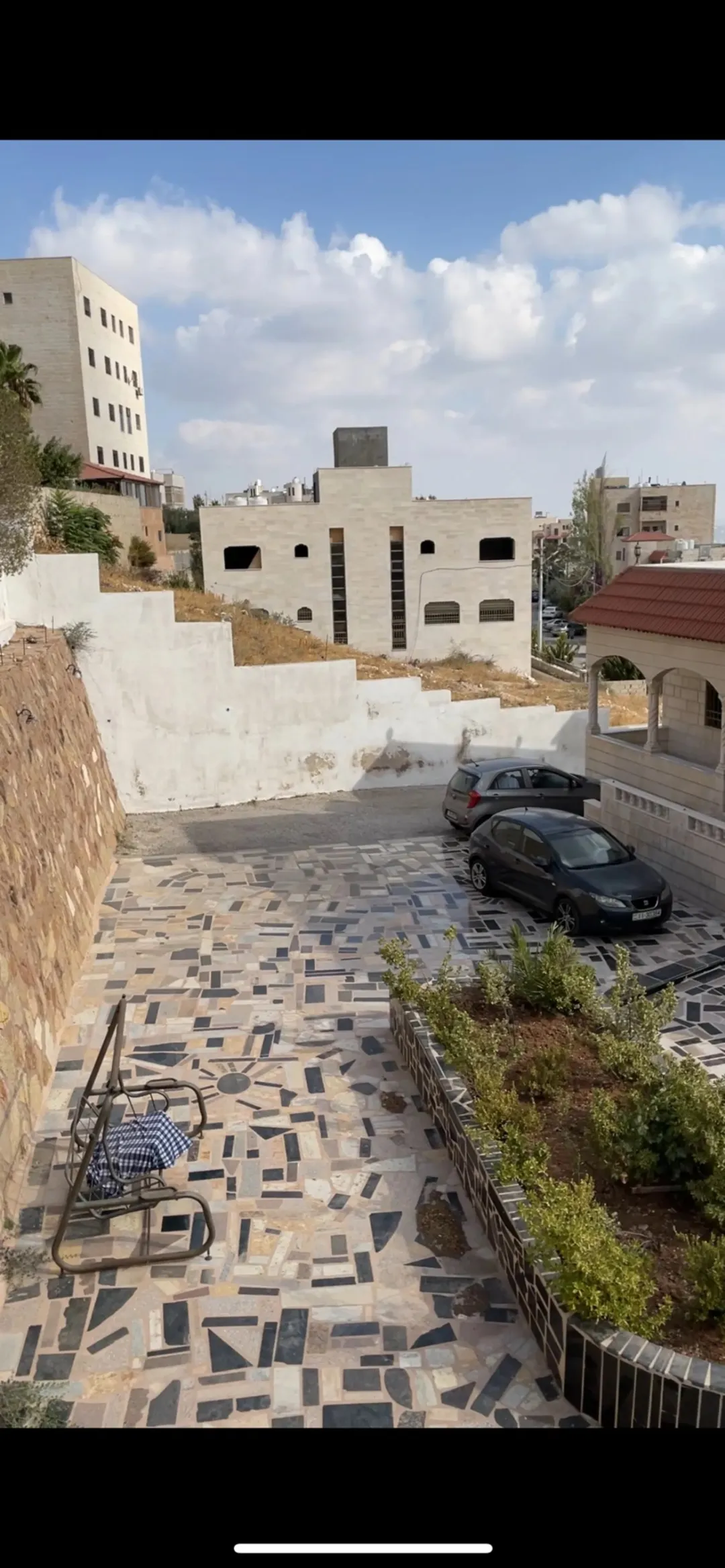 فيلا 3 طوابق في إسكان المهندسين مكونه من 3 طوابق طابقين دوبلكس وطابق منفصل مع أمكانيه بناء طابق رابع