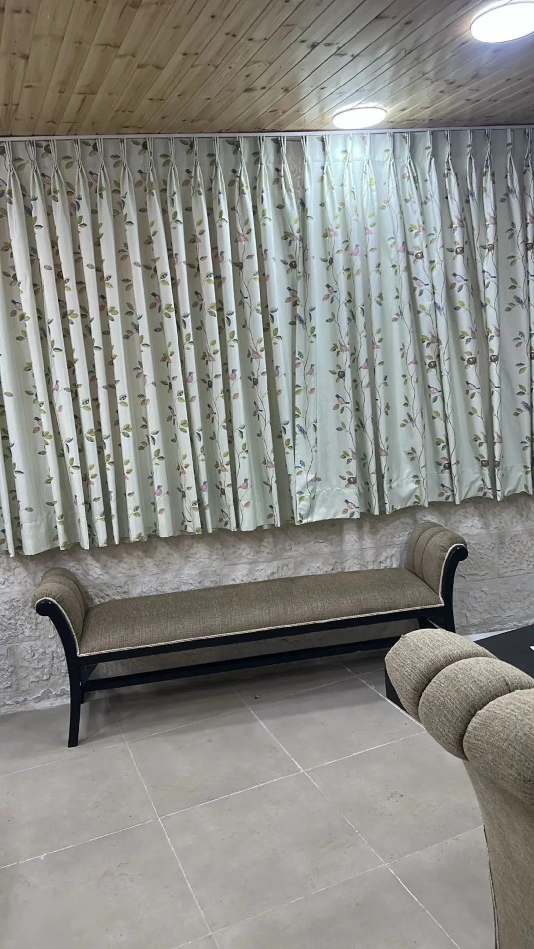 شقة أرضية مفروشة فاخرة للإيجار في الصويفية – عمان | ID 917508