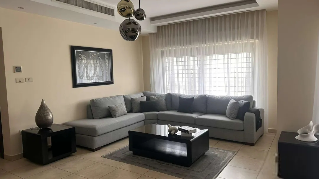 استوديو مفروش يومي في دير غبار