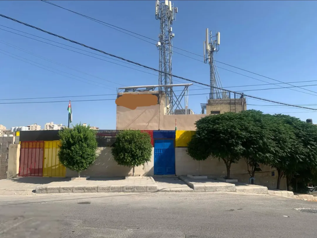شقة للبيع في الزرقاء الجديدة – طابق أرضي بمدخل مستقل
