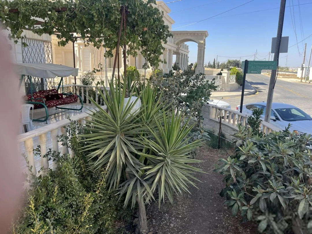 شقق مفروشة جاهزة للسكن يومي في ضاحية الرشيد