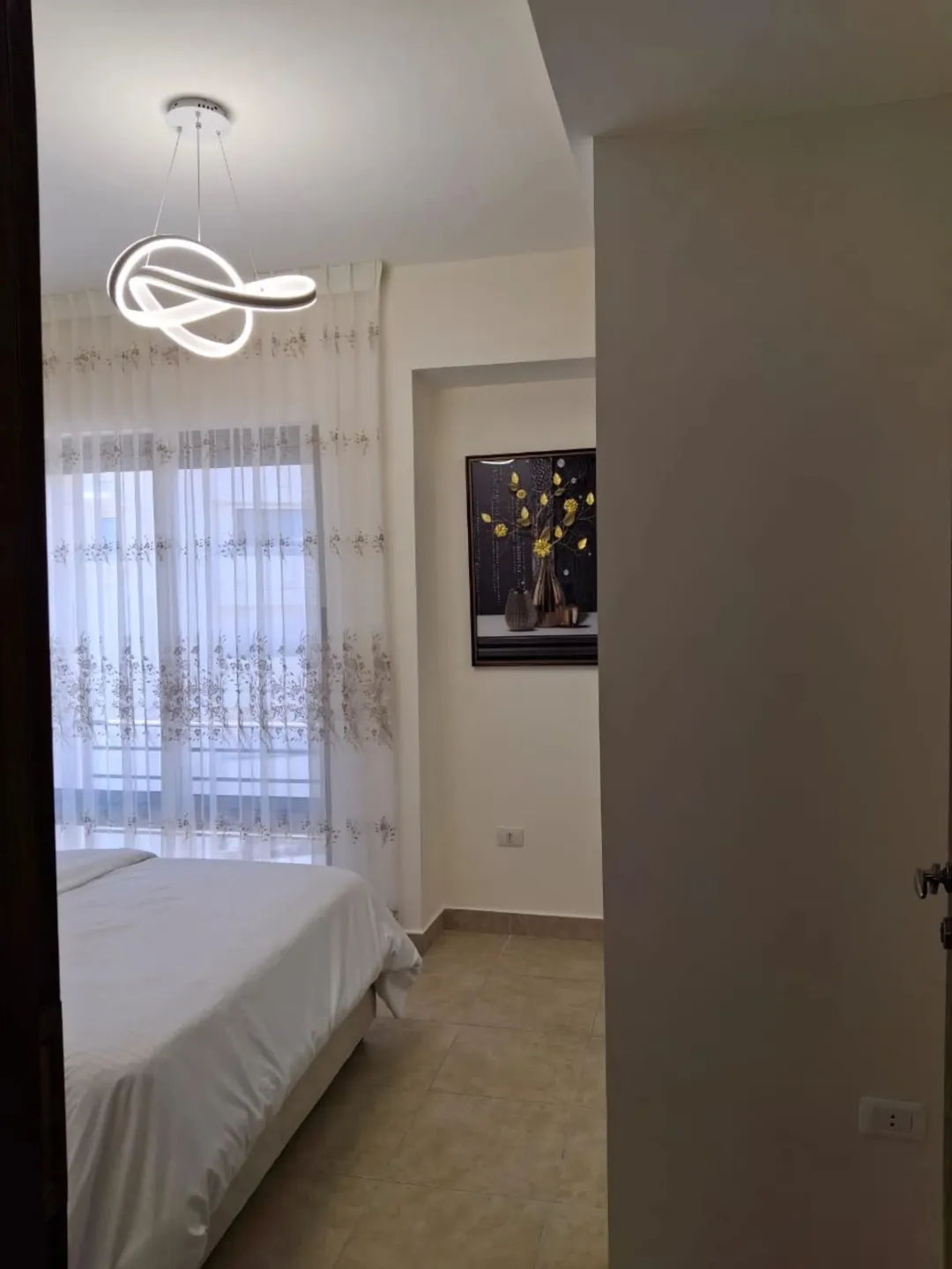 شقة مفروشة فاخرة للإيجار في عبدون | ID 918147