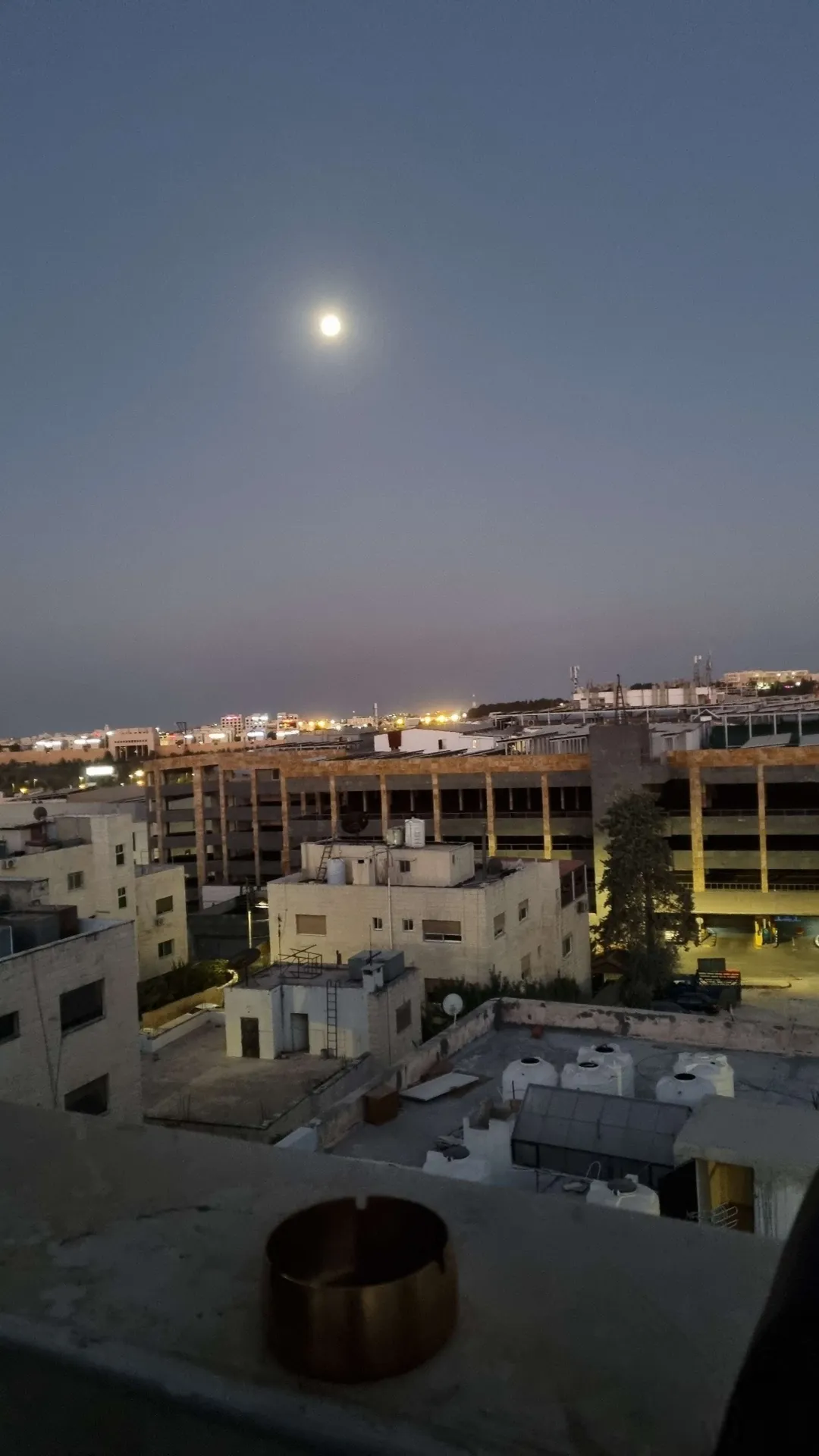 شقق يومية مفروشة في شارع مكة