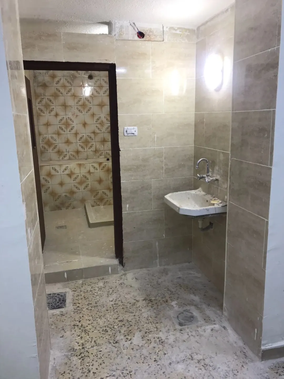 منزل مستقل طابقين للبيع في الزرقاء – جبل الأمير حسن