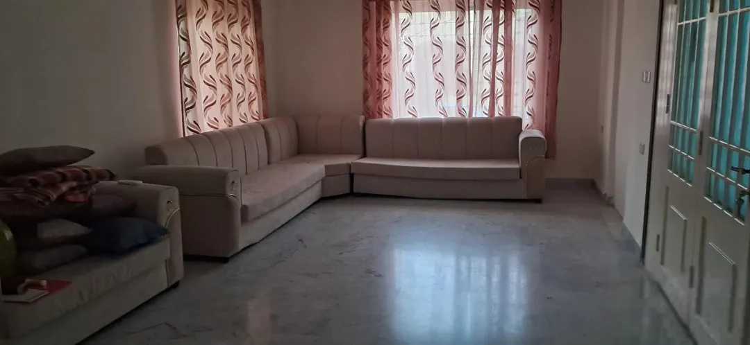 شقق يومية مفروشة في دير غبار