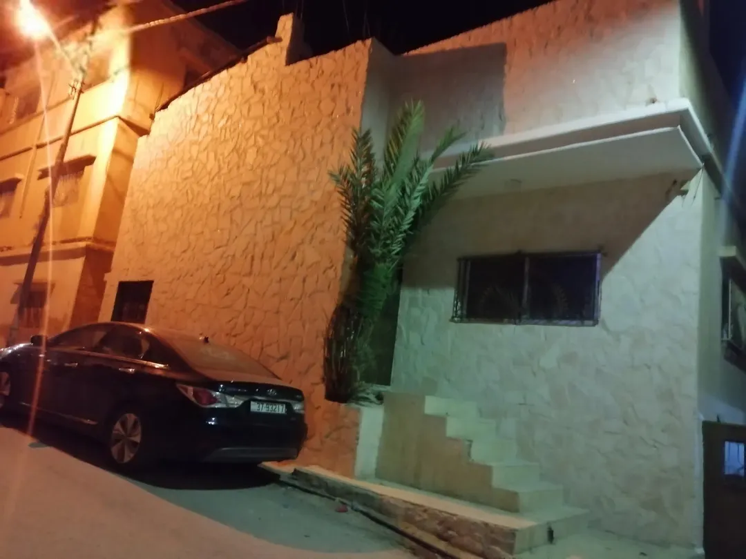 منزل مستقل طابقين للبيع في الزرقاء – جبل الأمير حسن