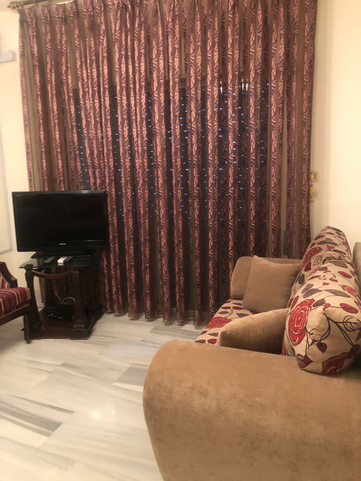 شقق فندقية مفروشة في دير غبار