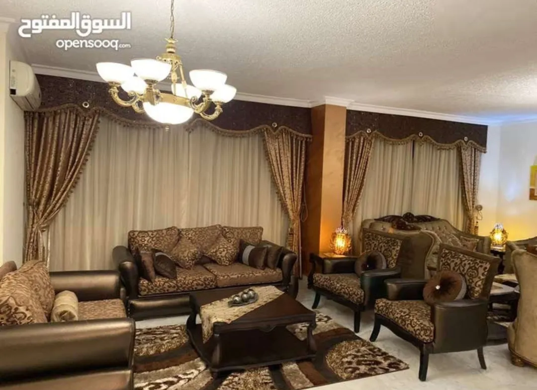 شقة فخمة مفروشة شبه فيلا مع حديقة للايجار في الشميساني – عمان الاردن | ID 697743