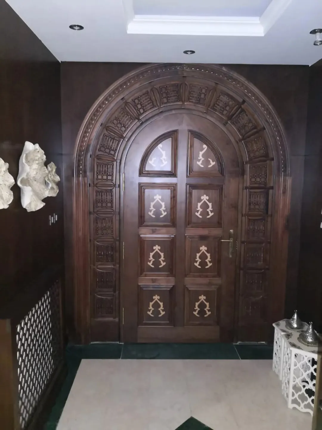 عمارة سكنية فاخرة للبيع في الصويفية عمان