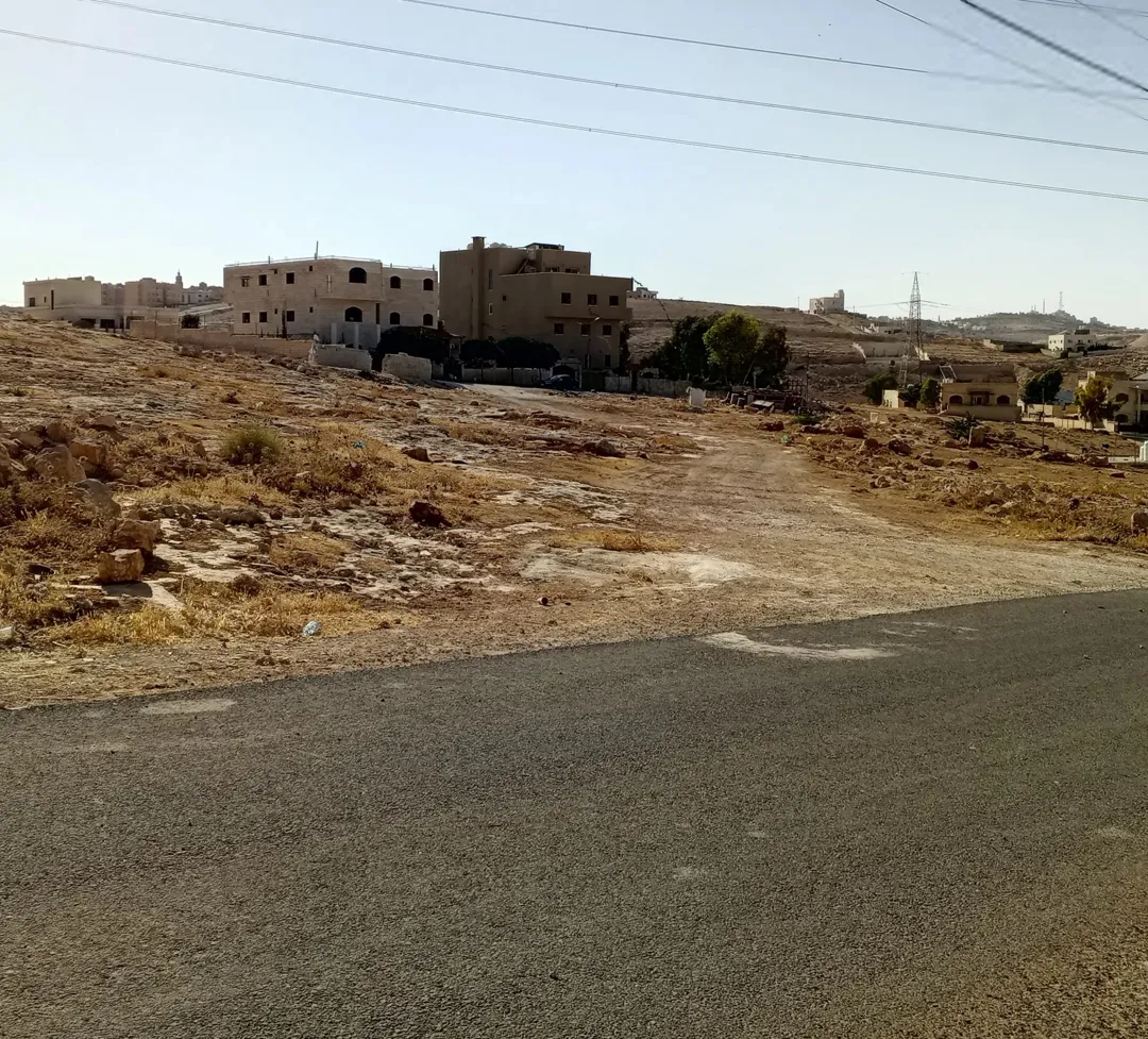 قطعة أرض سكنية للبيع في أبو علندا – عمان
