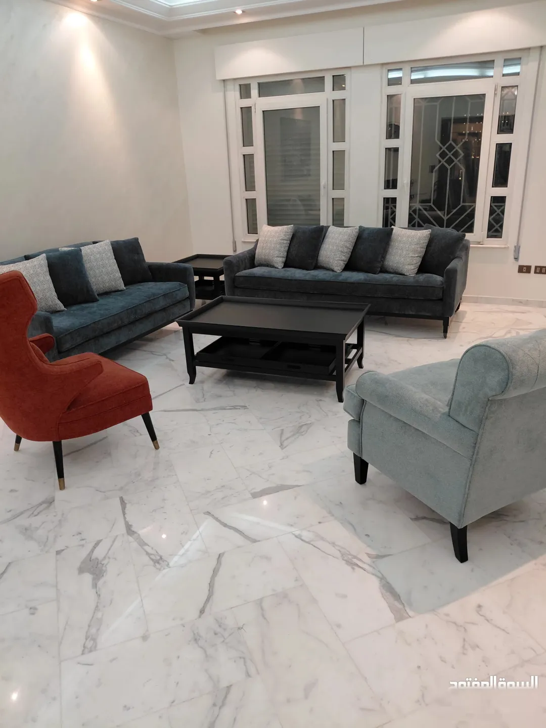شقة فخمة مفروشة للايجار A luxurious, super deluxe furnished apartment for rent