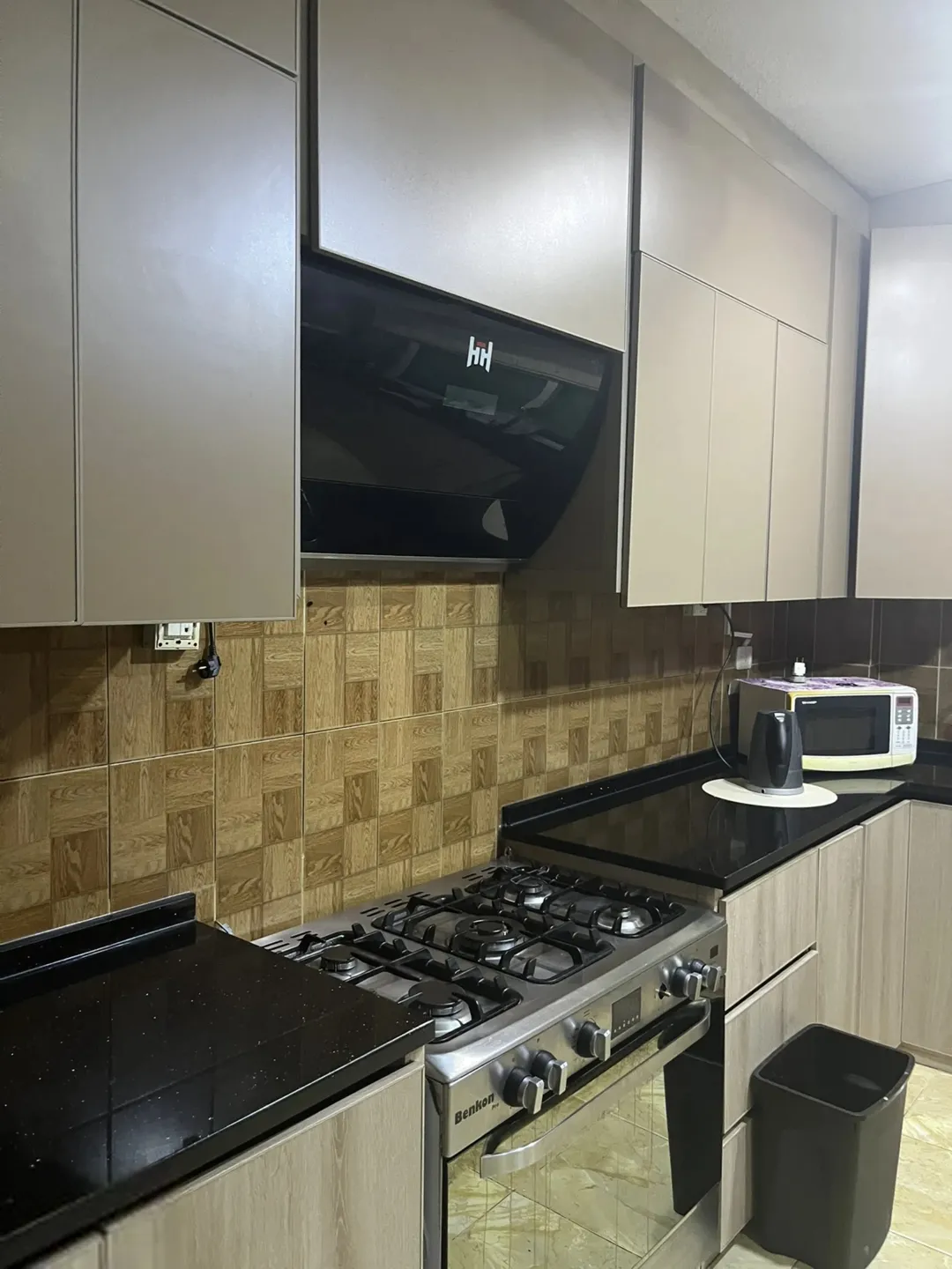 شقة طابق أرضي للبيع في الزرقاء – إسكان البتراوي