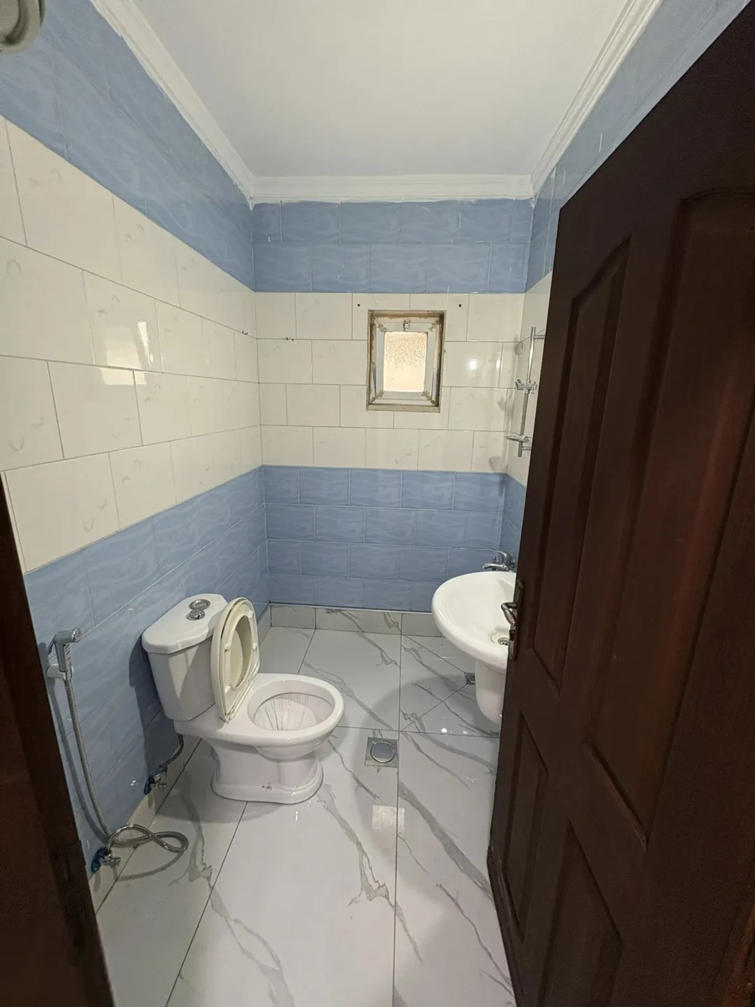 شقة مميزة للبيع في جبل طارق – الزرقاء