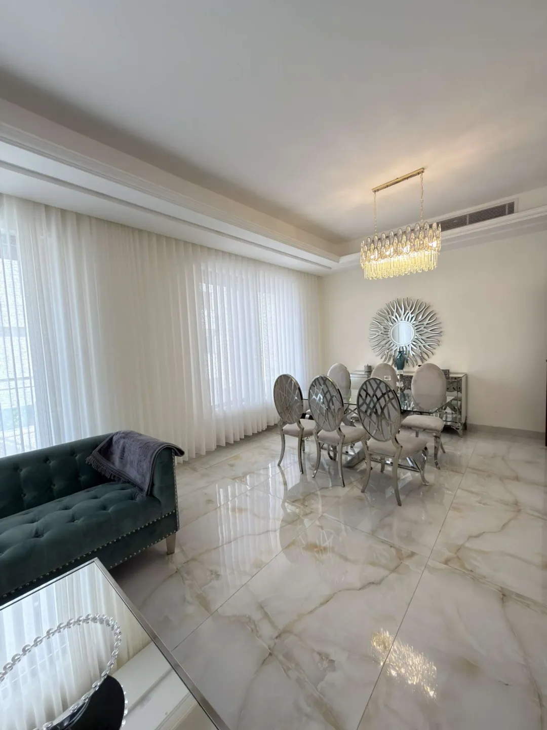 شقة عصرية مفروشة للإيجار في حي عبدون – عمان الاردن | ID 689377