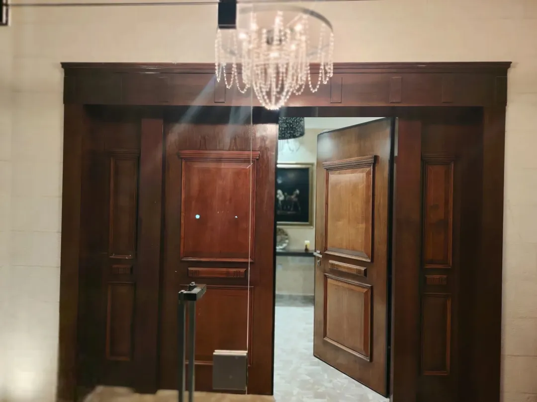 فيلا فاخرة للبيع في ضاحية الرشيد – الجبيهة