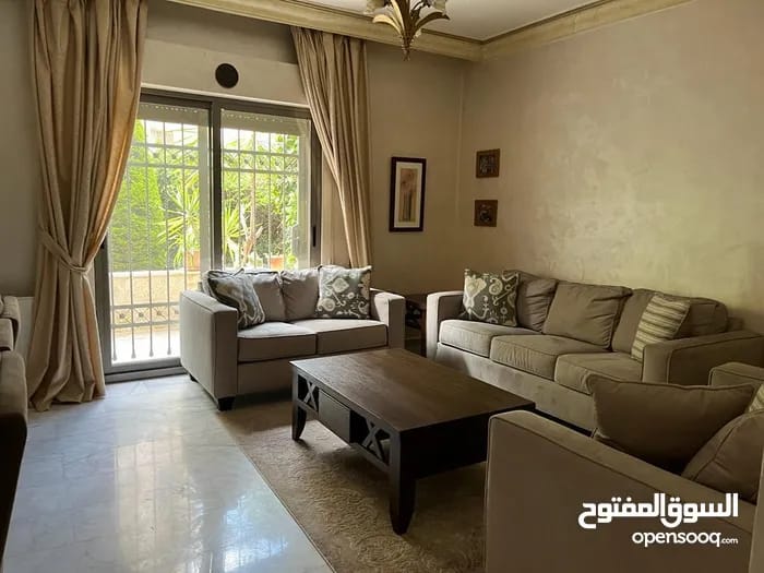شقق فندقية يومي في دير غبار