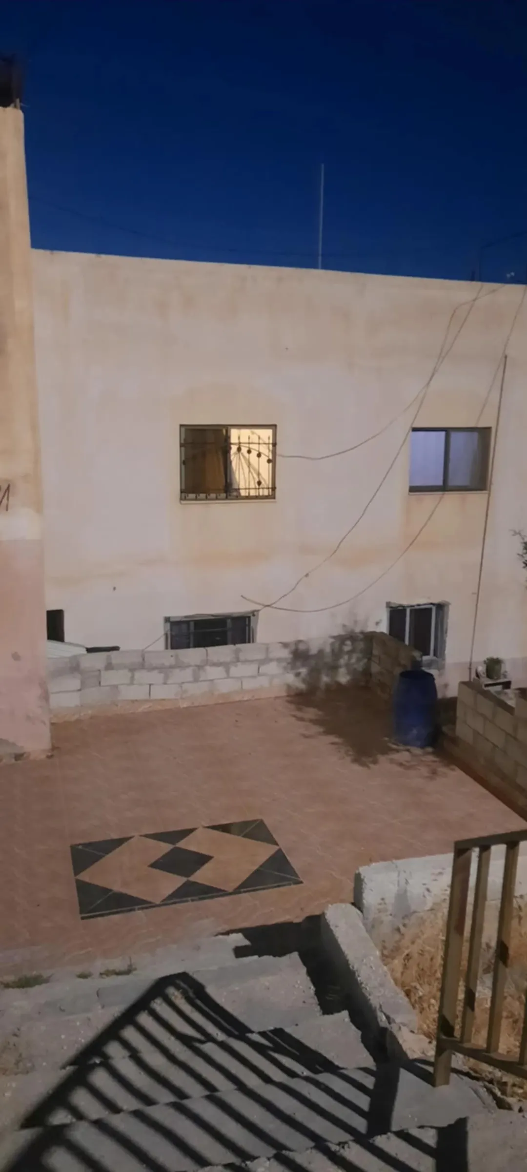 منزل مستقل للبيع في حي التقوى – ماركا الجنوبية
