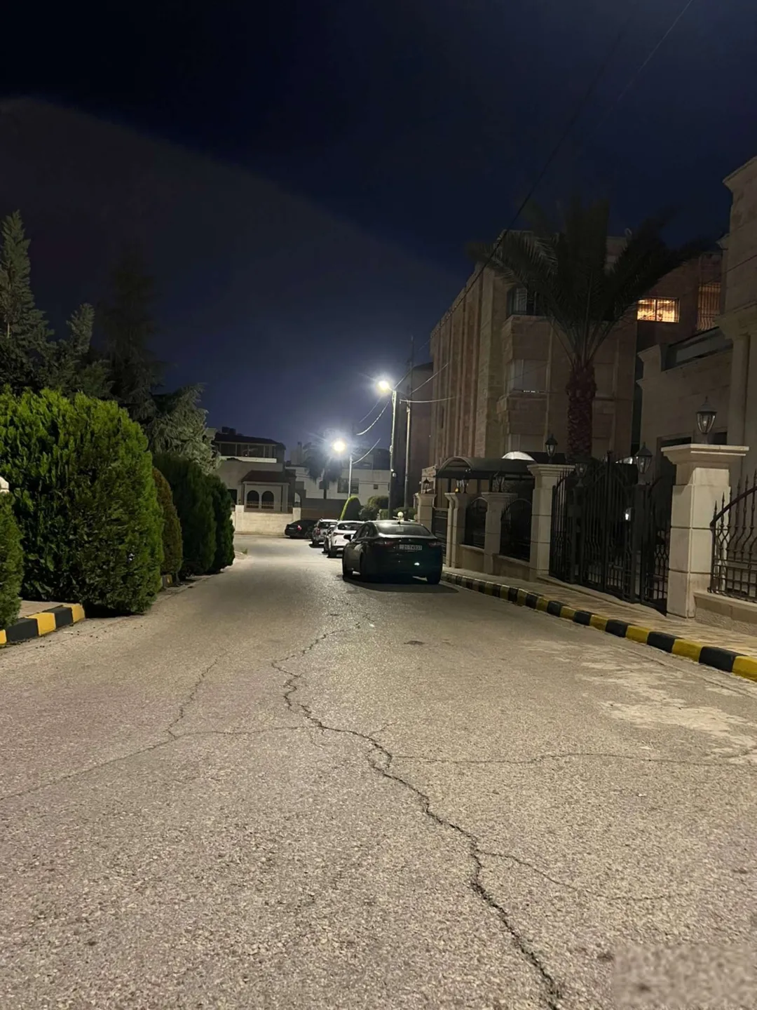 شقق سياحية مفروشة في دير غبار