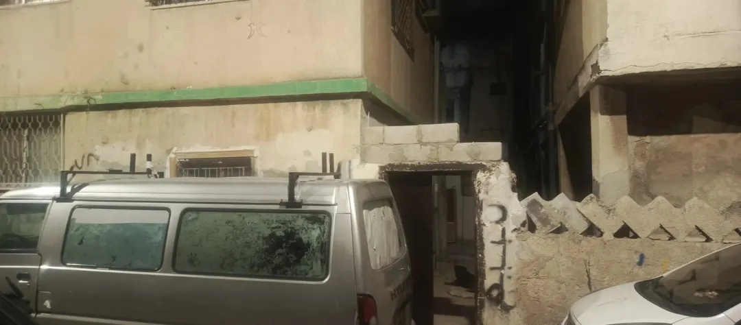 منزل للبيع في جبل الزهور مكون من ثلاث شقق مستقلة