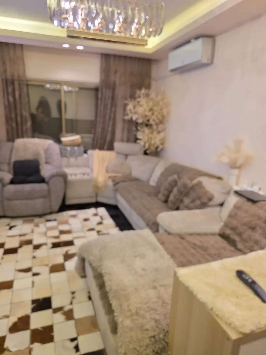 شقة سكنية فاخرة في الرابية