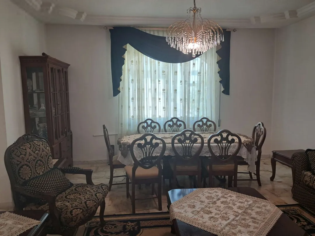 شقة مفروشة فاخرة للإيجار 220 متر مربع – عمان الاردن | ID 694689